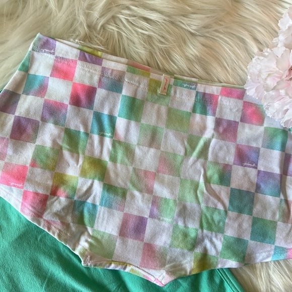 Pink By Victoria’s Secret Boy shorts Panties - Picture 6 of 8